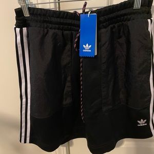 Adidas mini skirt